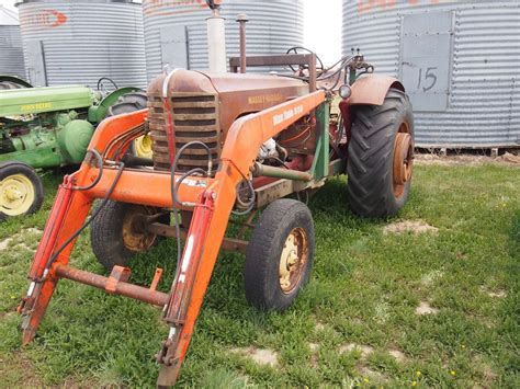 Massey Harris 444 W/ Front End Loader, Running Antique Tractor