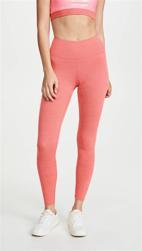 20 Pink Leggings That Are So On-Trend Right Now | Who What Wear