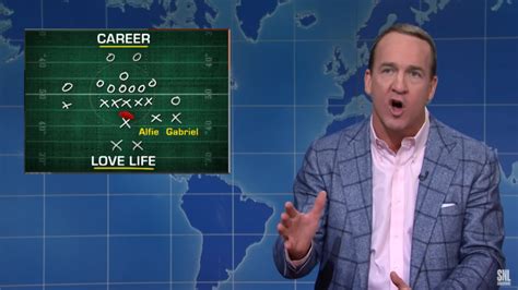 'SNL' Weekend Update welcomes Peyton Manning, who has lots to say about 'Emily in Paris' | Mashable