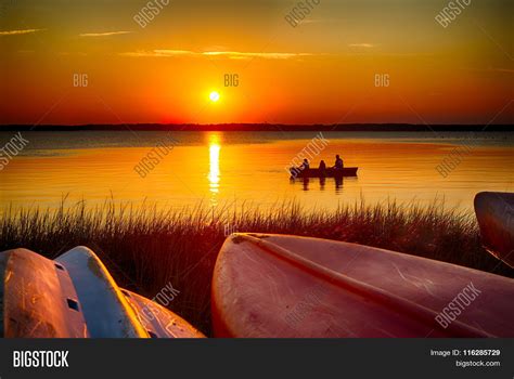 Sunset Canoe Image & Photo (Free Trial) | Bigstock