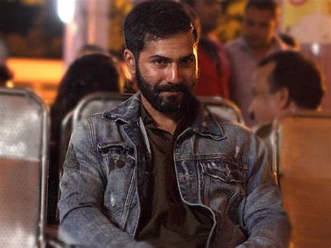 Latest Varun Dhawan Badlapur News: Varun Dhawan Badlapur Photos & Videos