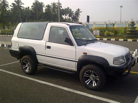 TATA Sierra 1993 - 2001 SUV 3 door :: OUTSTANDING CARS