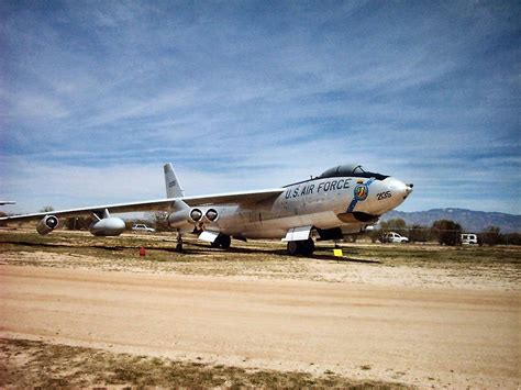 b47 cockpit - Google Search | Military aircraft, Boeing, Cockpit