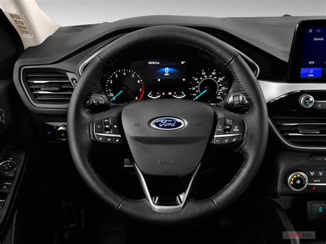 2021 Ford Escape: 28 Interior Photos | U.S. News