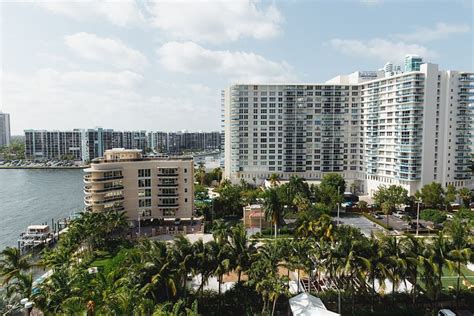 DoubleTree Resort By Hilton Hollywood Beach - Venue - Hollywood, FL - WeddingWire