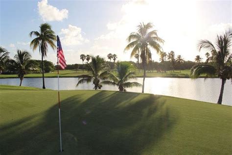 Palmetto Golf Course is one of the very best things to do in Miami