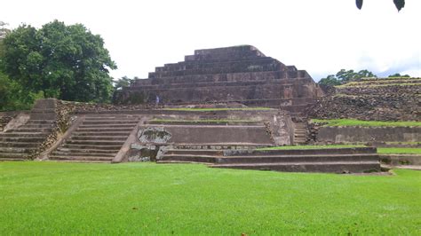 Tazumal Ruins in Ahuachapan, El Salvador | Ancient aztecs, Step pyramid ...