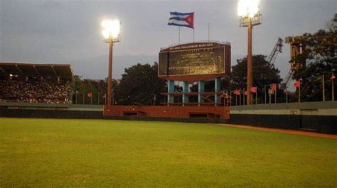 After 50 Years, Cuba Says Its Baseball Players Can Go Abroad