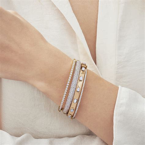 Kwiat Stackable Slim Bangle with Diamonds in 18K Yellow Gold | Kwiat