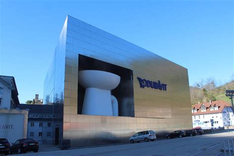 Duravit Design Center and its giant toilet sculpture : r/ATBGE