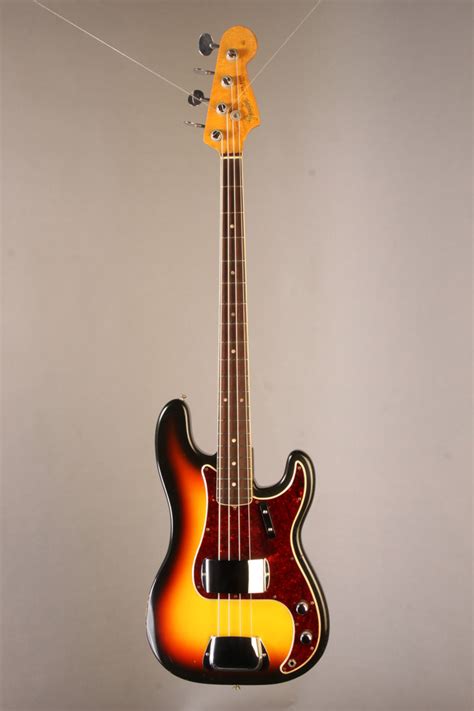 BF3097 Fender Precision Bass body with Jazz Bass neck 1966