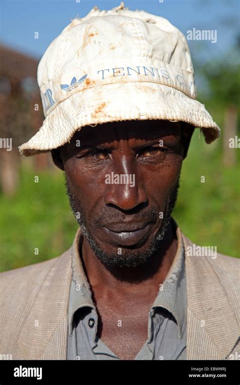 Tutsi hi-res stock photography and images - Alamy