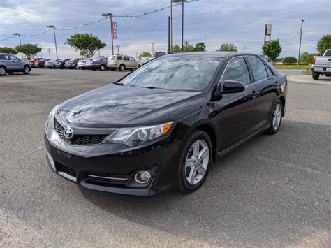 Pre-Owned 2014 Toyota Camry SE FWD 4dr Car