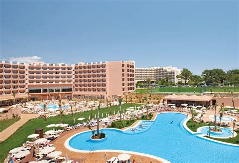 ClubHotel Riu Guarana - All Inclusive in Olhos de Agua, starting at £49 | Destinia