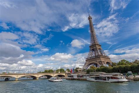 Seine River Cruises in Paris: How to Choose the Best Seine Cruise Boat Tour