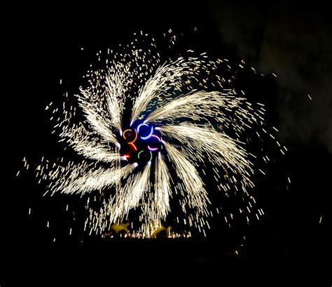 catherine wheel firework - Google Search | Fireworks photography ...