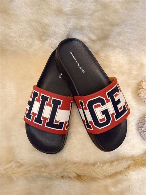 TOMMY HILFIGER WOMEN'S SLIDE DESTYN SIZE 5 - Curate