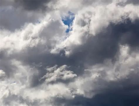 Altostratus Clouds: Formation, Characteristics, and Role in Weather Patterns - A Knowledge Archive