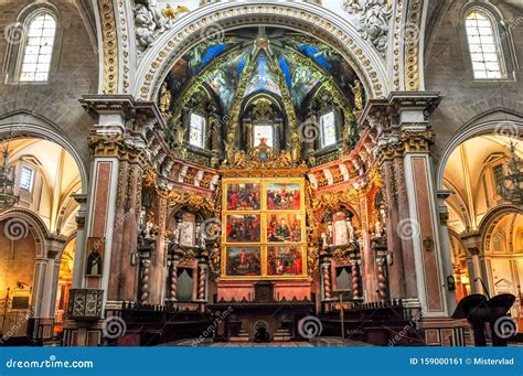 Interiors of Valencia Cathedral, Spain Editorial Photo - Image of chapel, culture: 159000161