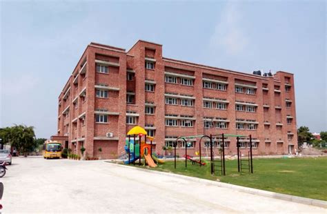 Seth Anandram Jaipuria School, Shaheedpath, Lucknow - Fees, Reviews And ...