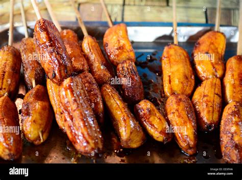 Banana cue hi-res stock photography and images - Alamy