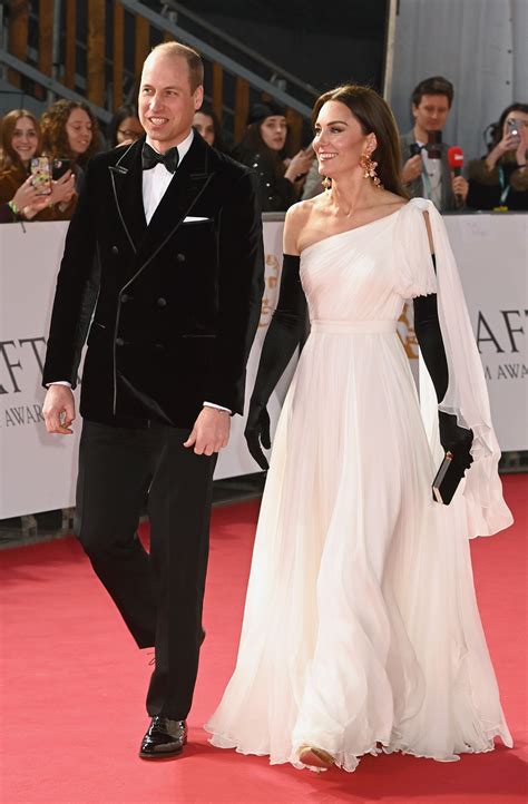 See Princess Kate Style an Ethereal Gown with Black Opera Gloves at the ...