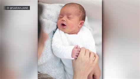 Dak Prescott shares first photos of newborn daughter – NBC New York