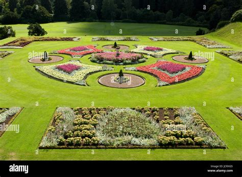 Drumlanrig Castle Gardens Stock Photo - Alamy