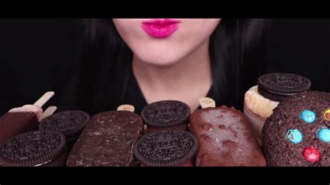 ASMR chocholate , Oreo , cake ( Jane asmr ) :) - YouTube