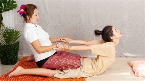 11 Scientifically Proven Benefits of Thai Massage | Power of Positivity