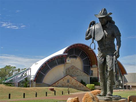 Longreach, QLD - Aussie Towns