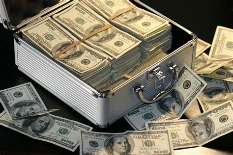 The Difference Between Cash and Surety Bonds | San Diego Bail Bonds Blog