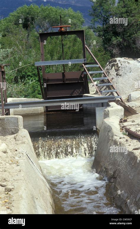 California aqueduct system, CA Stock Photo - Alamy