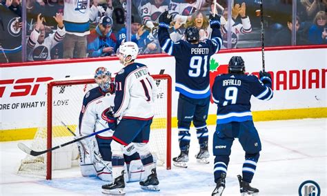 Winnipeg Jets Morning Papers – Illegal Curve Hockey