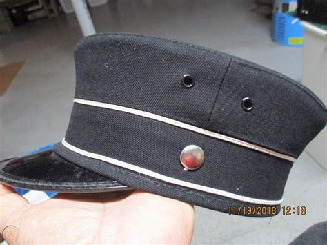 RAILROAD UNIFORM CAP WITH NO RAILROAD INDICATION | #1979088379