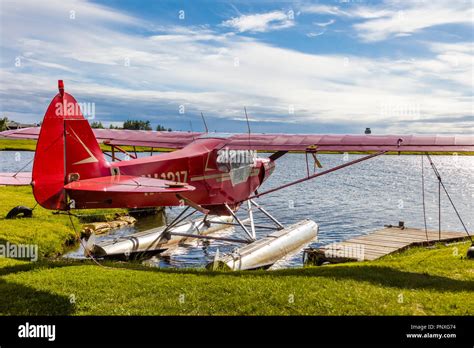 Seaplane or floatplane at Lake Hood Seaplane Base the world's busiest ...