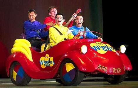 Toot Toot Chuggar Chuggar Big Red Car Wiggly Concert 1 - THE WIGGLES ...