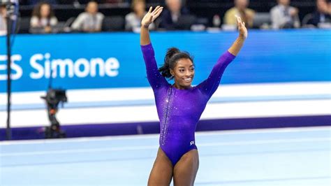 Simone Biles named AP Female Athlete of the Year for 3rd time : r/sports