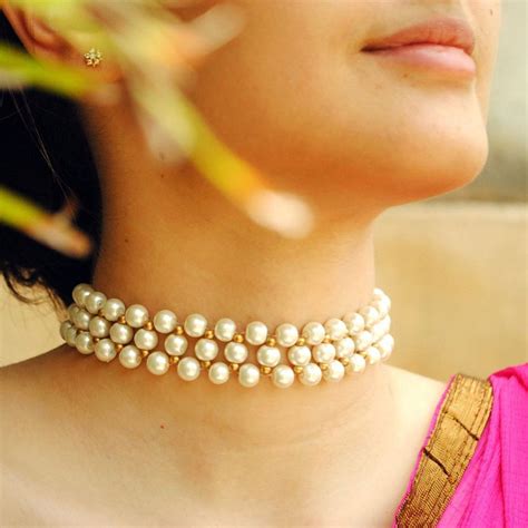 7 Stunning Pearl Choker Necklace Designs for the Bride & Her Gang