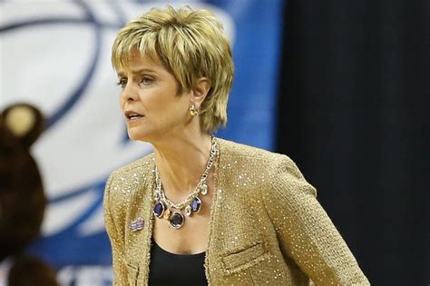 Baylor Women's Basketball Coach Kim Mulkey Suspended For One Game By NCAA | IBTimes