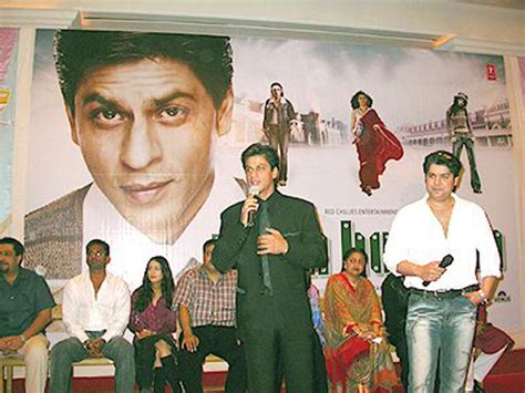 Main Hoon Na Cast List | Main Hoon Na Movie Star Cast | Release Date | Movie Trailer | Review ...