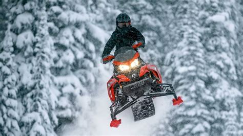 2023 Lynx Rave RE Review - Snowmobile Passion