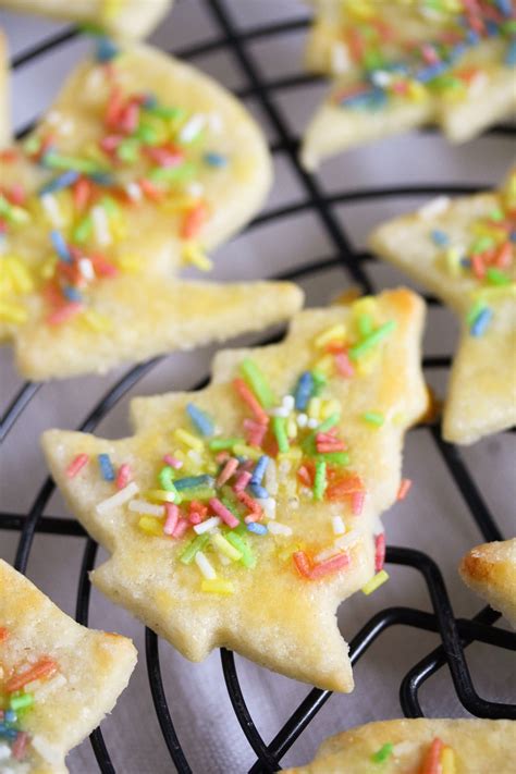 German Butter Cookies - Christmas Butterplätzchen Recipe