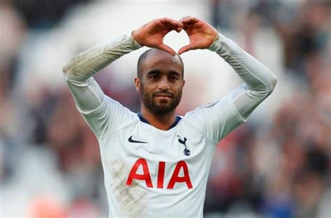 Lucas_Moura_Tottenham_Love_Celebration