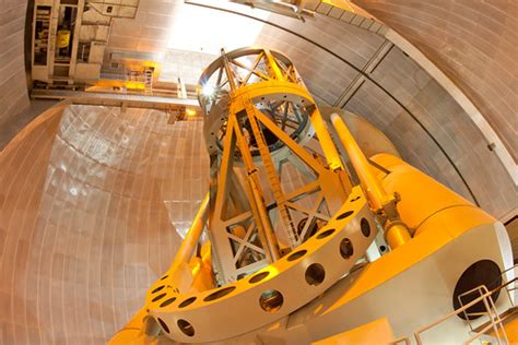 Hale Telescope inside the Palomar Observatory | Palomar Obse… | Flickr