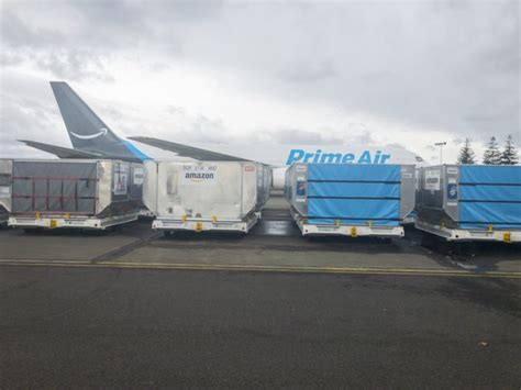 Amazon Air fleet expanding rapidly to meet growth in e-commerce traffic ...