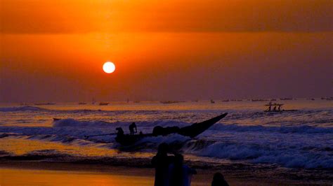 Puri Beach | Odisha Tourism | Adotrip