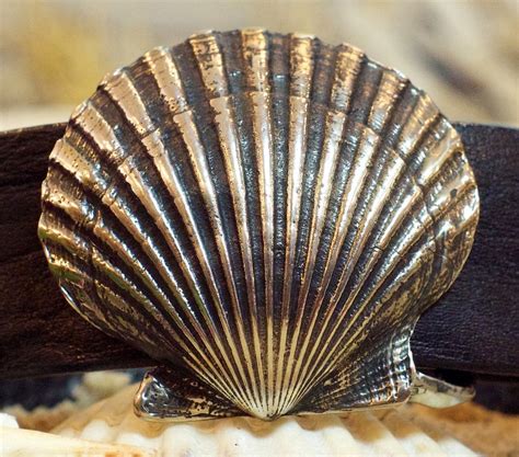 Bay Scallop Shell Buckle - Cellar Leather