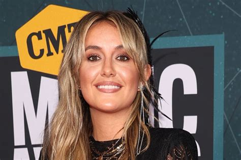 Lainey Wilson Straps Into Gold Heels With Sheer Top at CMT Awards 2022 – Footwear News Cmt Music ...