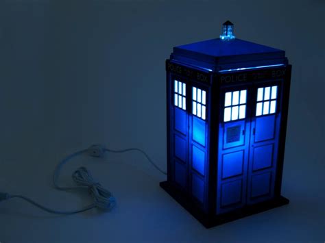 Doctor Who TARDIS Night Light | Gadgetsin